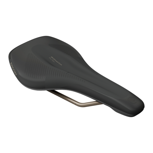 Selim ERGON SR Allroad Core Pro para homem em preto stealth