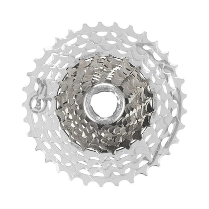 Cassete de 13 velocidades CAMPAGNOLO ULTRA de titânio – fotografia principal sobre fundo branco
