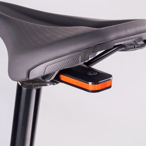 Iluminação da retaguarda RAVEMEN CL01