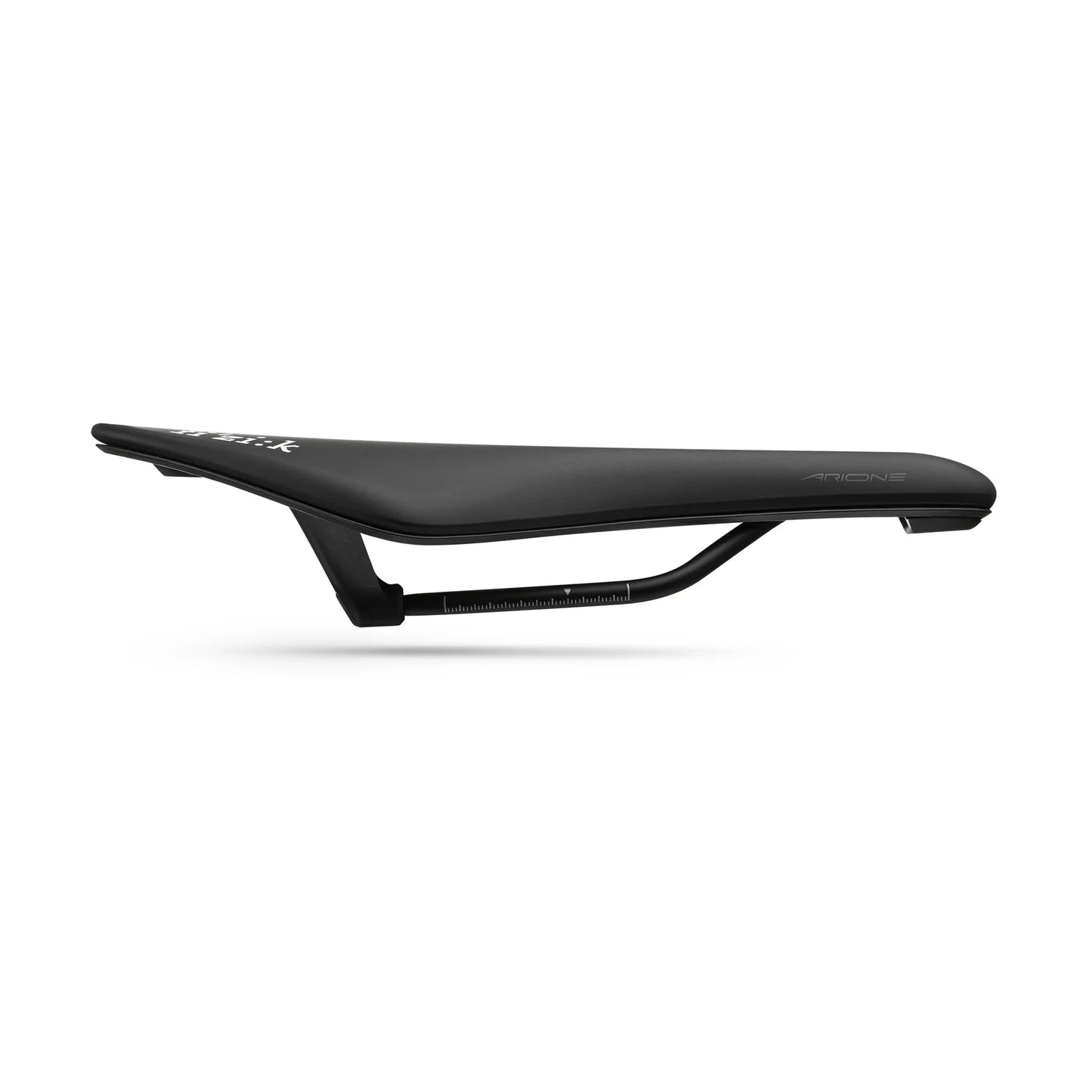 Selim FIZIK VENTO ARIONE R5 145 mm Varões Aço