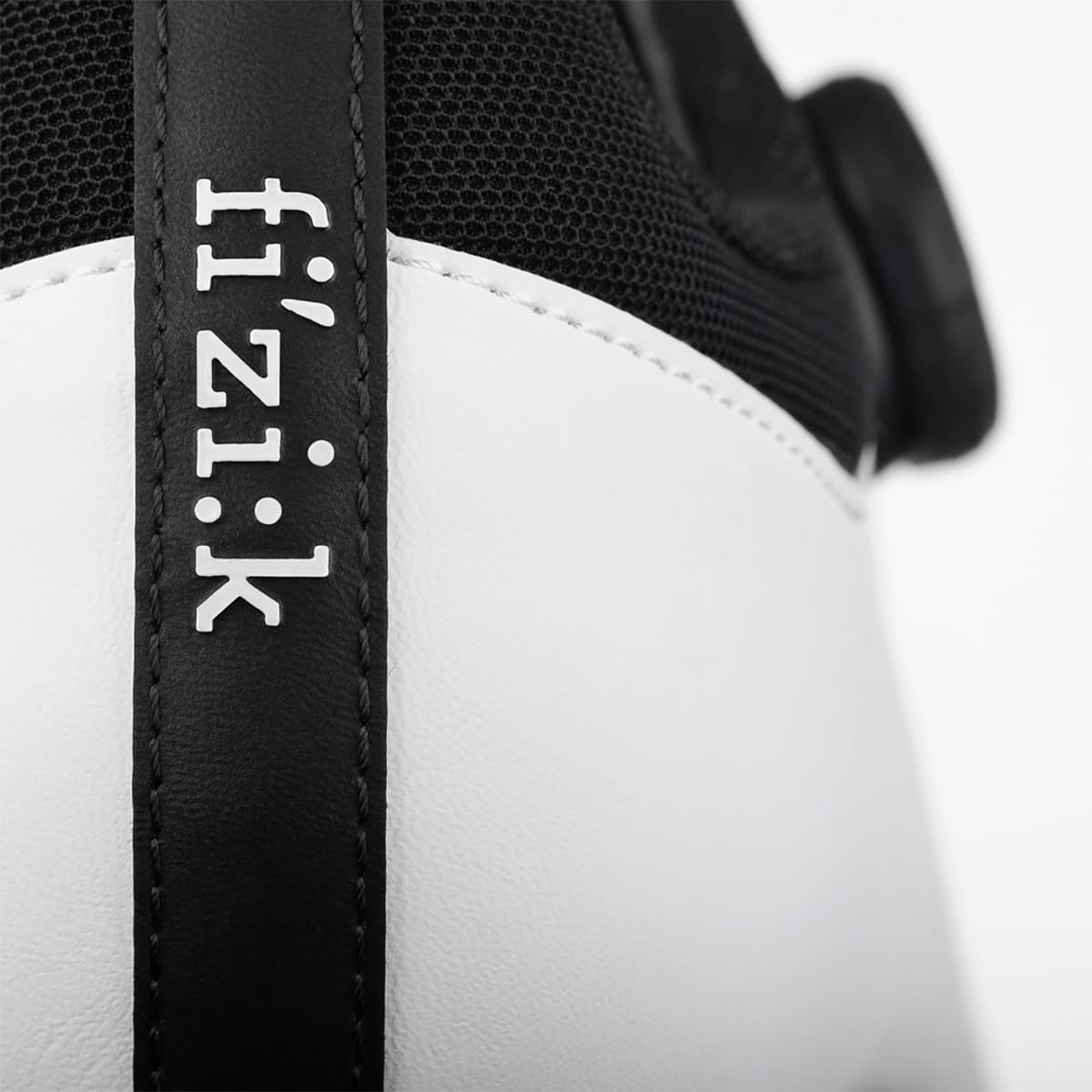 Sapatos de estrada FIZIK VENTO OMNA WIDE Branco