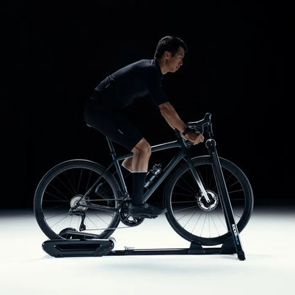 KICKR ROLLR Smart Trainer — Exemplo de treino; bicicleta não incluída