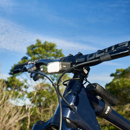 Farol Dianteiro KNOG BLINDER X 1800