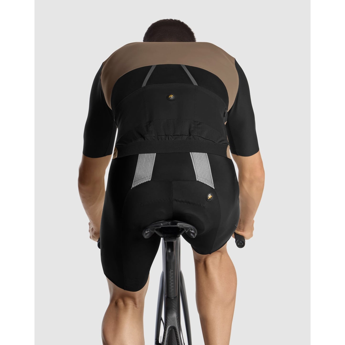 ASSOS EQUIPE RS S11 Camisola de manga curta Preto/Bege