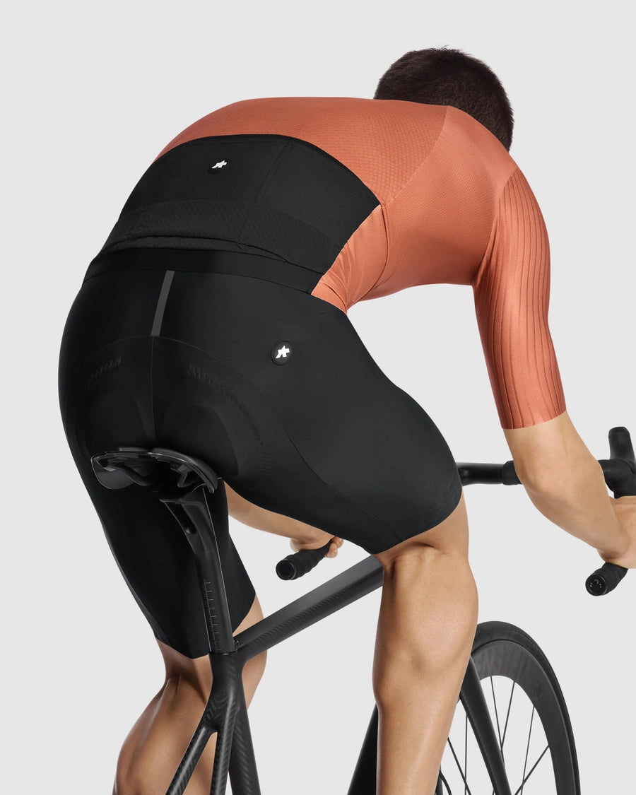 ASSOS EQUIPE RS S11 Camisola castanha de manga curta