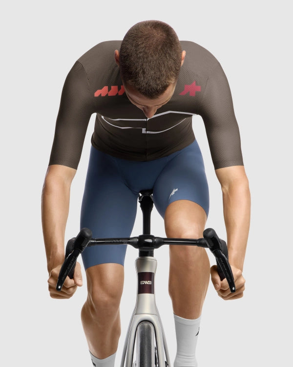 ASSOS EQUIPE R S11 Jersey We are the A Manga curta castanha