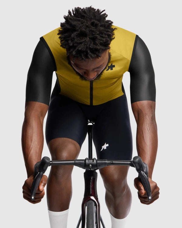 ASSOS MILLE GT WIND S11 Casaco sem mangas amarelo-dourado