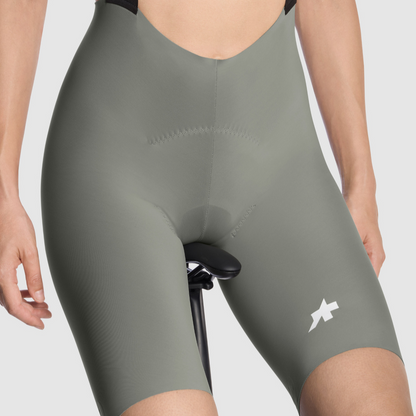 Calção Curto com Bretela ASSOS DYORA R S11 Mulher Caqui