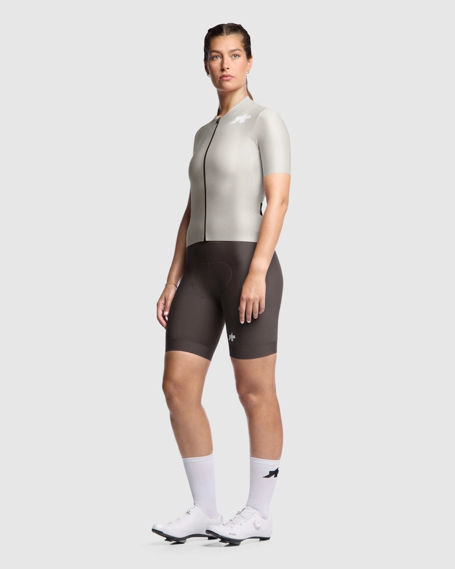 ASSOS UMA GT S11 EVO Camisola de manga curta para senhora Leite de amêndoa