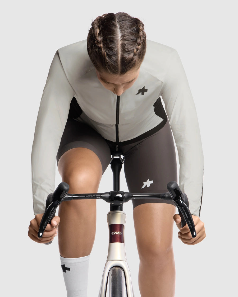 Casaco ASSOS UMA GT WIND S11 para mulher Leite de amêndoa