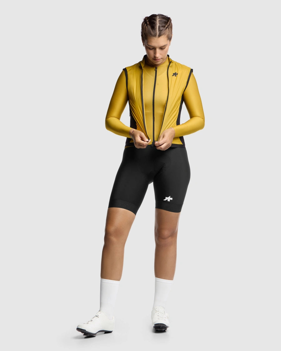 Casaco sem mangas amarelo-dourado ASSOS UMA GT WIND S11 para mulher