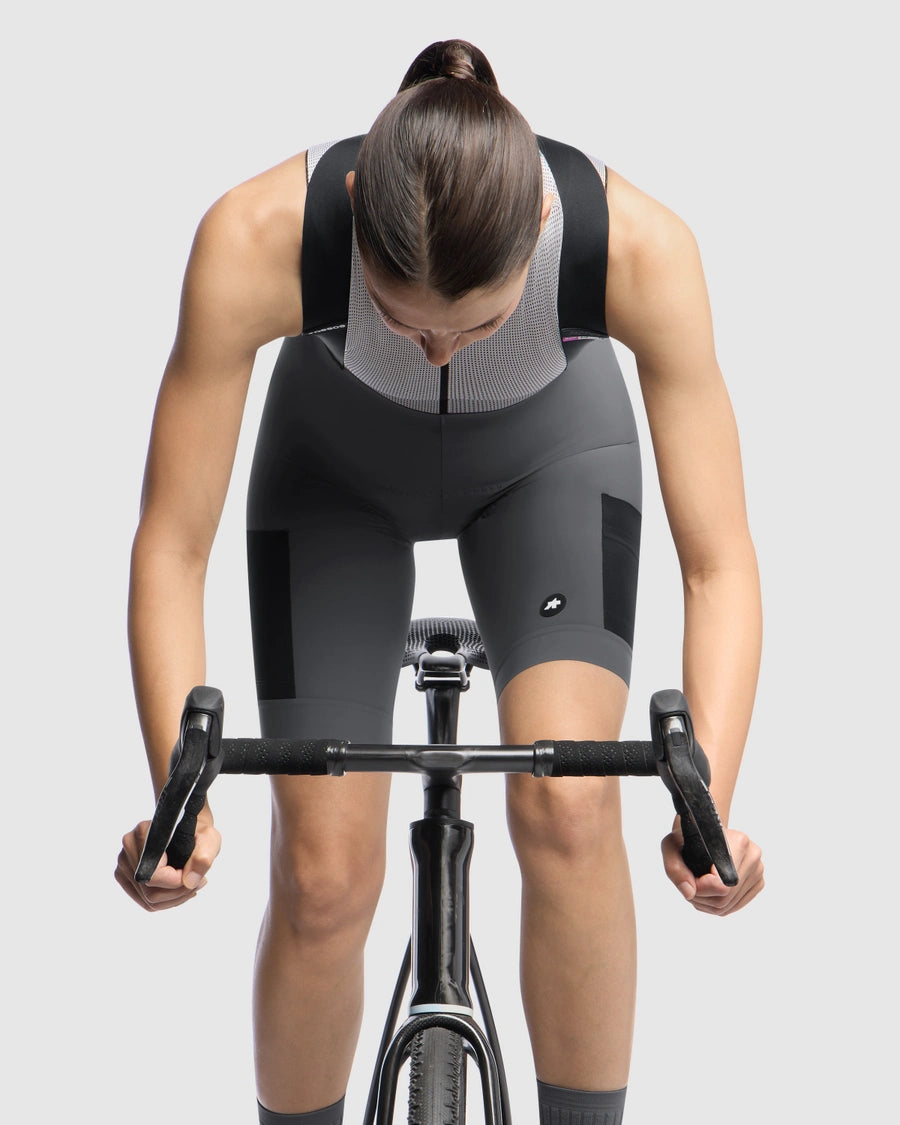 ASSOS TACTICA KIESKAFER T5 GRAVEL Bibshort Mulher Cinzento