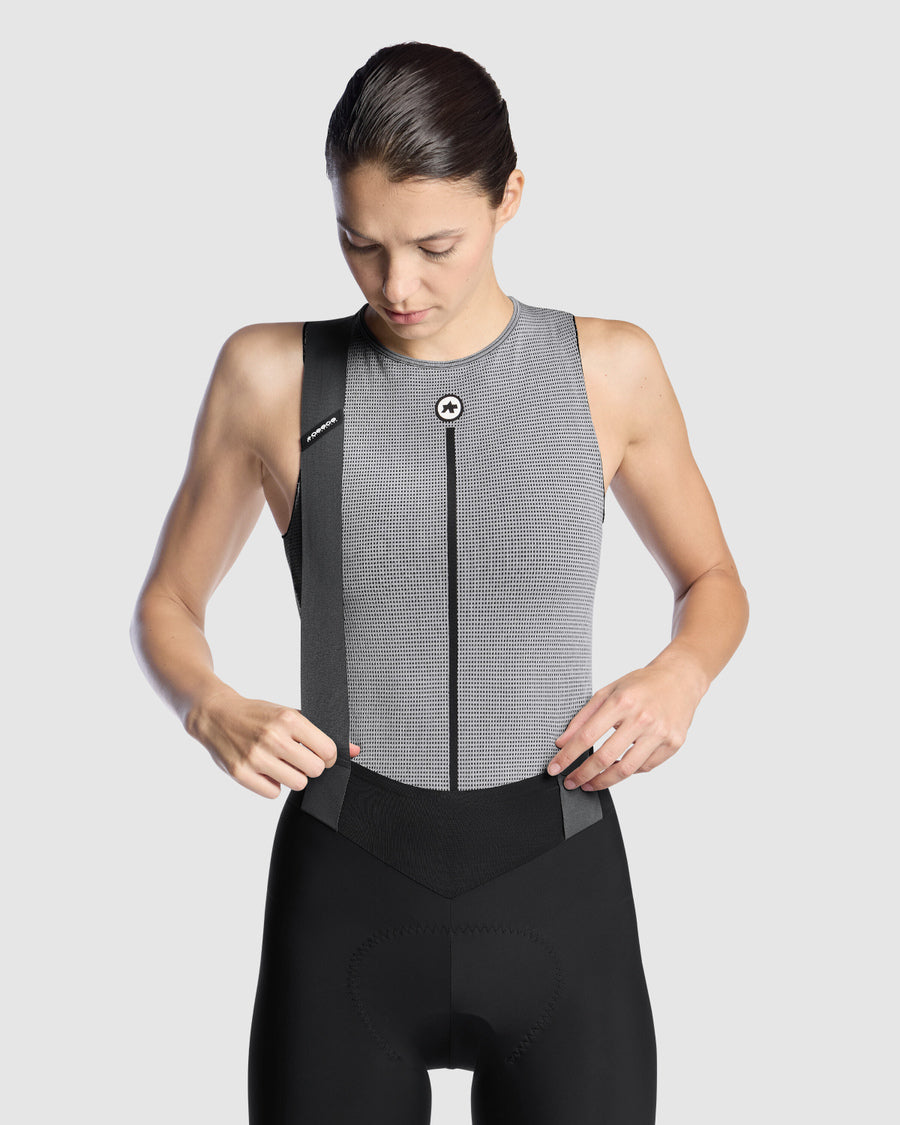 Roupa interior ASSOS NS SKIN LAYER P1 sem mangas para mulher, cinzenta