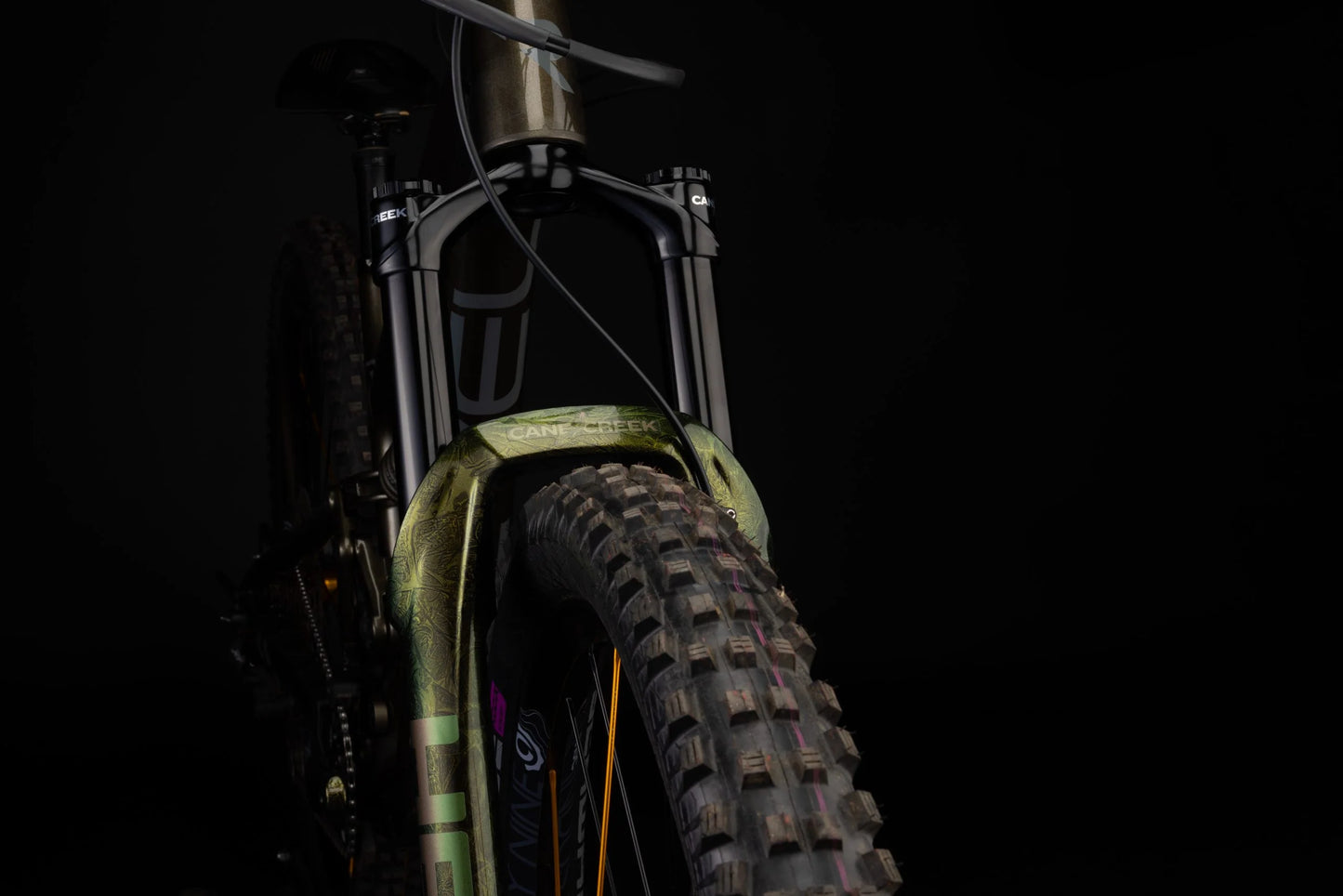 Forquilha CANE CREEK HELM MKII AIR 29" cónica, eixo 15x110 mm Boost Aurora
