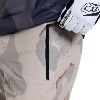 Calção TROY LEE DESIGNS SKYLINE PRO FLOW CAMO Pumice com Liner BN3TH