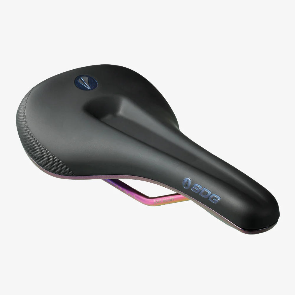 SDG BEL-AIR V3 MAX Carris de combustível Lux-Alloy Oil Slick Saddle