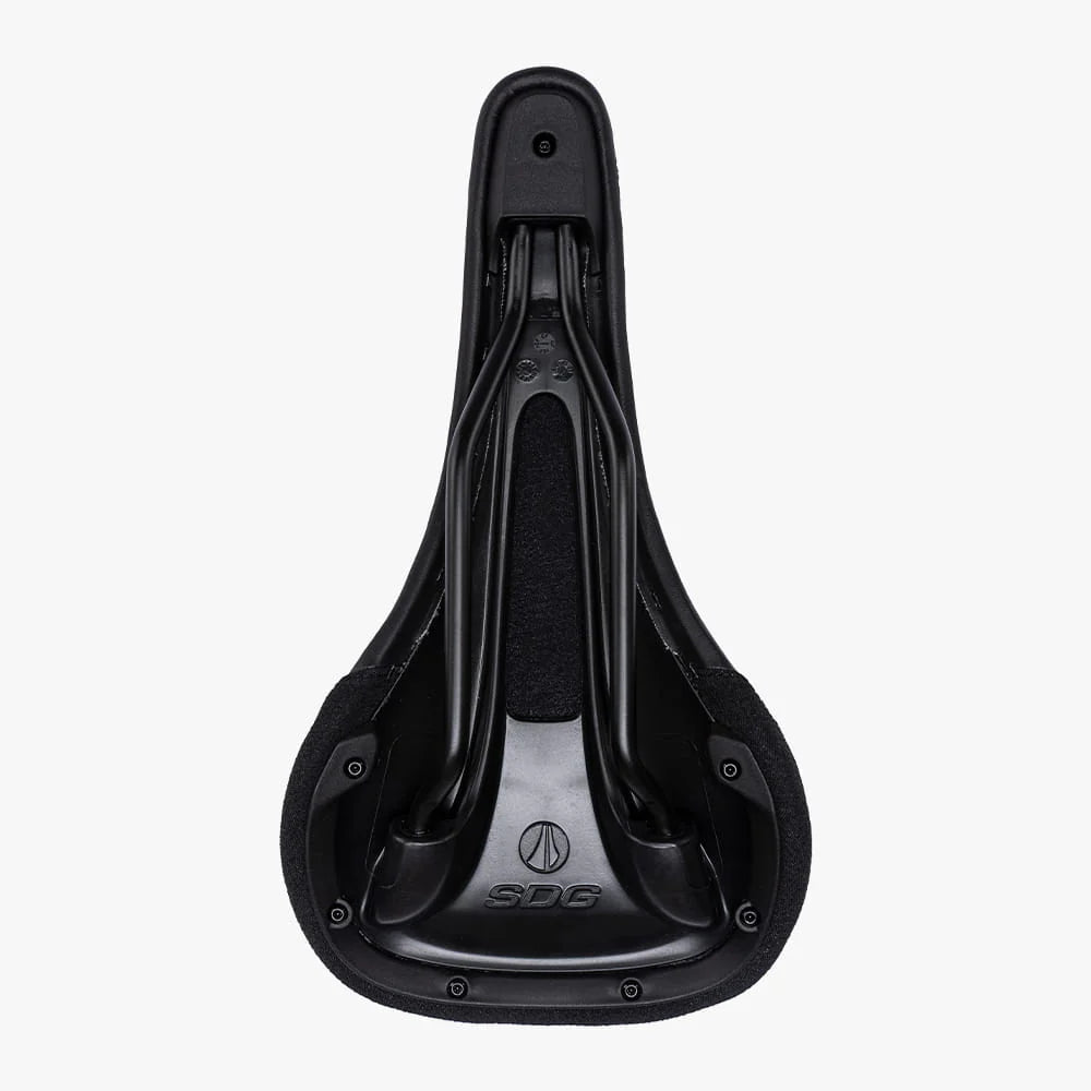 Selim SDG BEL-AIR V3 MAX castanho com pespontos e carris Lux-Alloy