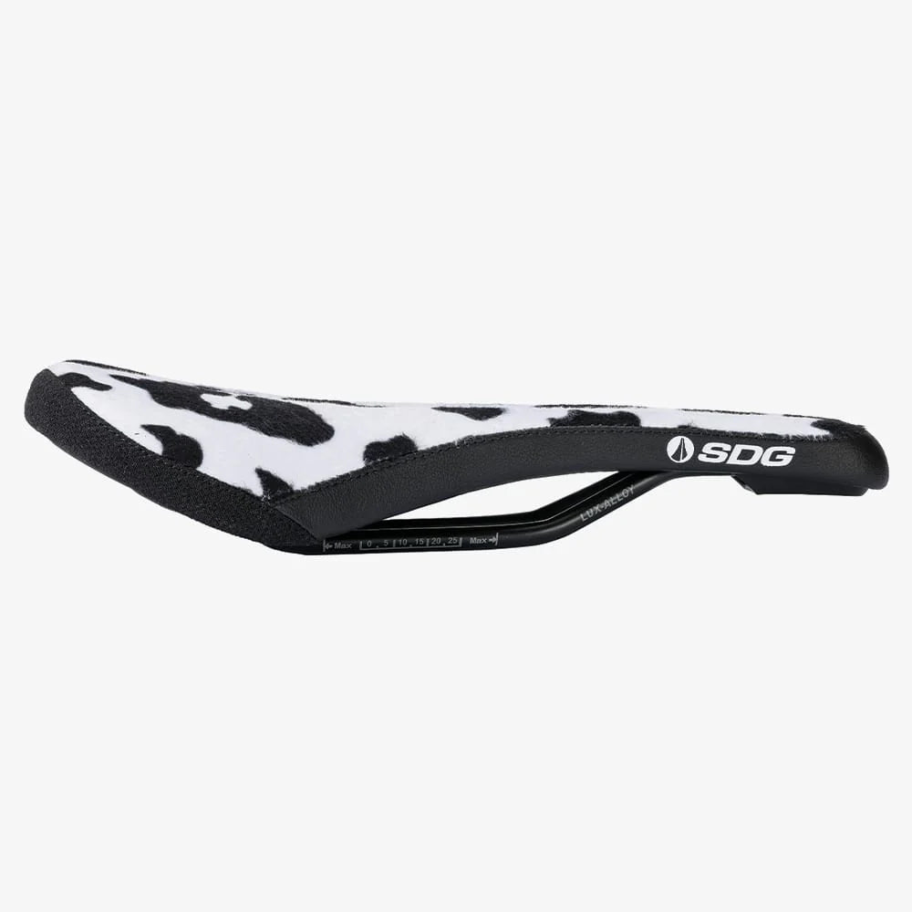 SDG BEL-AIR V3 Animal Throwback Rails Lux Alloy Cow Saddle (sela de vaca em liga leve)