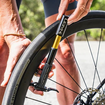 Bomba de mão LEZYNE PRESTA POCKET DRIVE preta