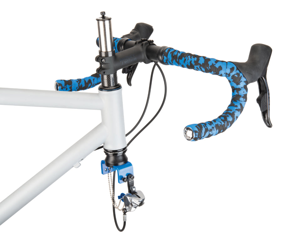 Park Tool DF-1 a segurar uma bicicleta de estrada com travão de fixação Flat Mount