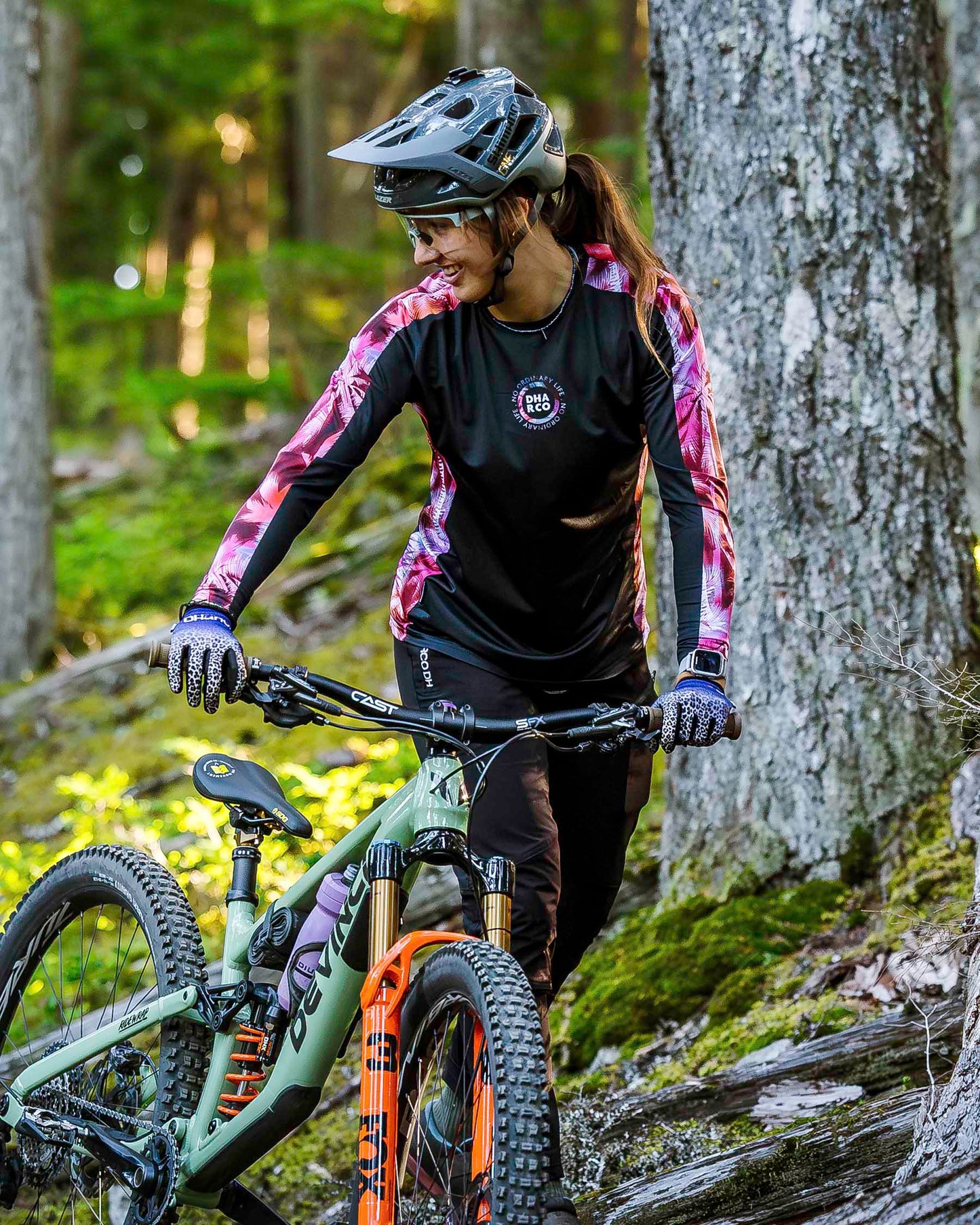 Camisola de manga comprida DHARCO RACE NEBULA para mulher Preto/Rosa