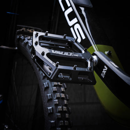 Pedais Planos DMR VAULT MAG Preto