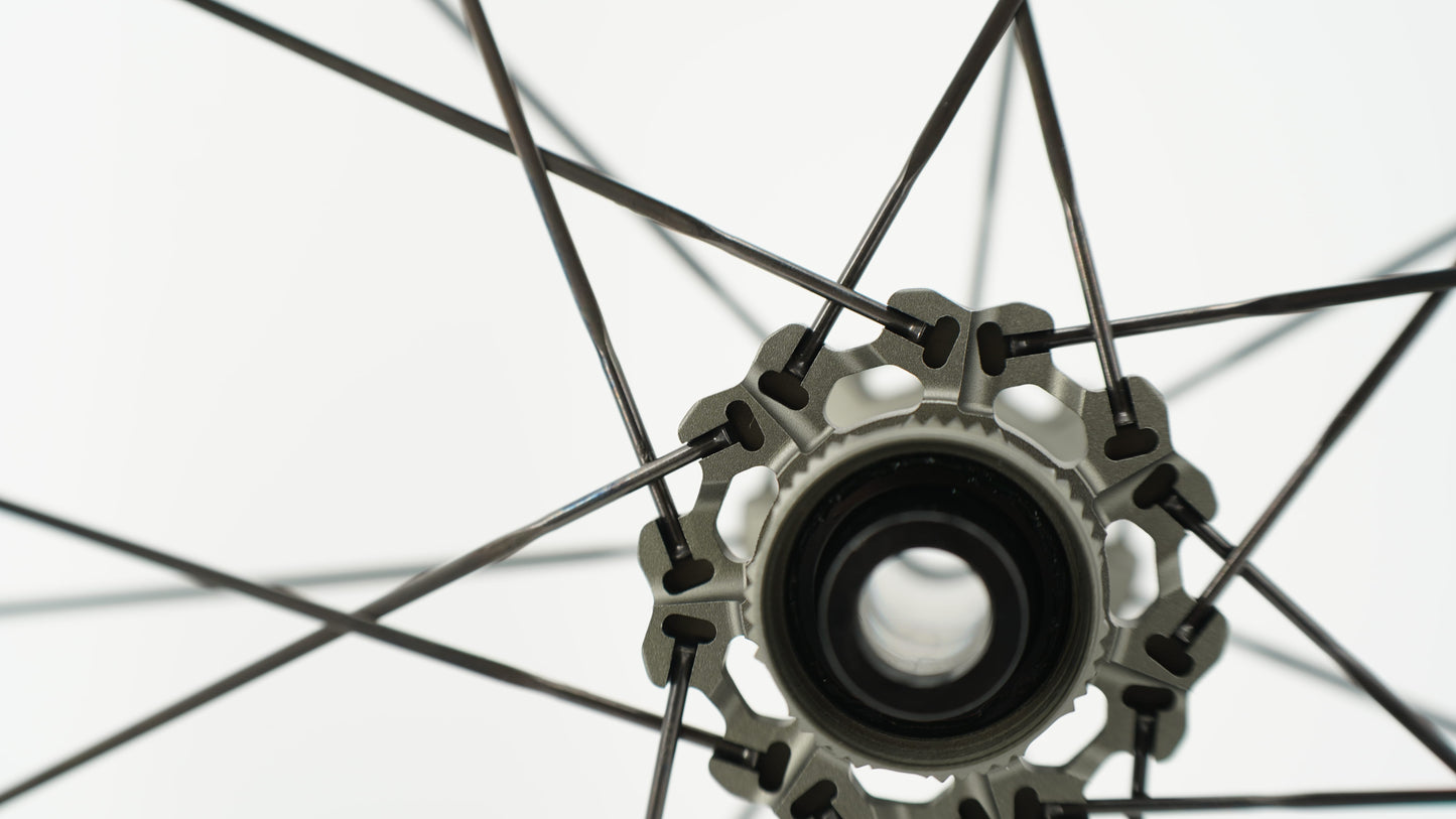 Par de rodas SCOM AERO Tubeless Ready (Center Lock)
