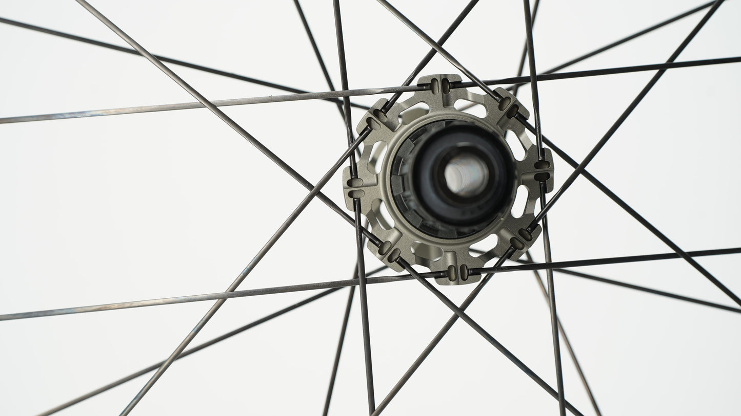 Par de rodas SCOM AERO Tubeless Ready (Center Lock)