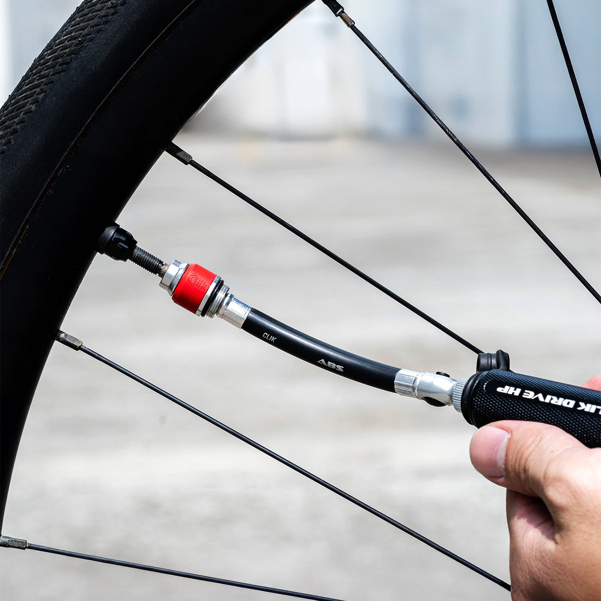 Mangueira LEZYNE ABS para válvula CLIK preta