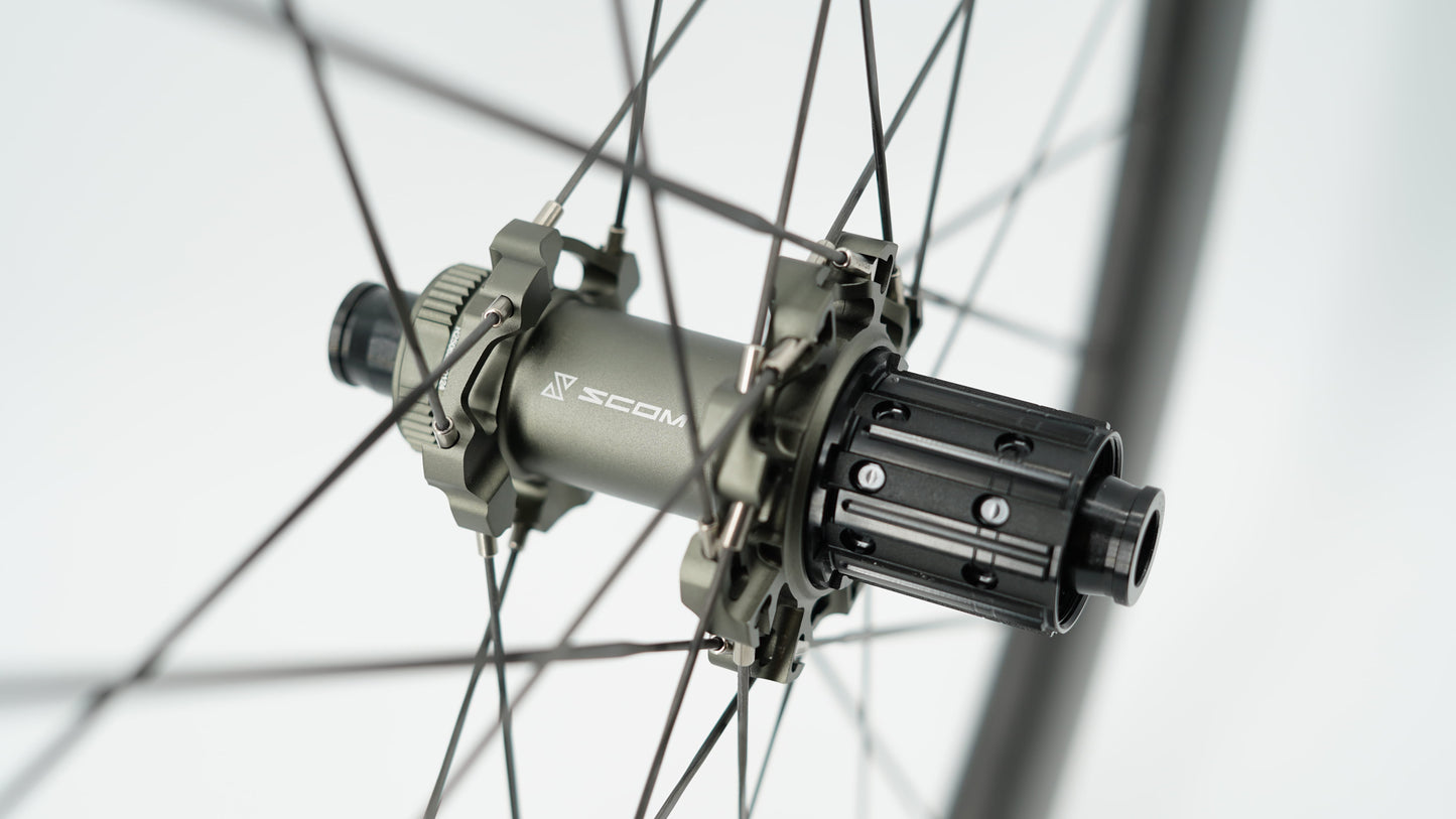 Par de rodas SCOM ULTRA + Tubeless Ready (bloqueio central)