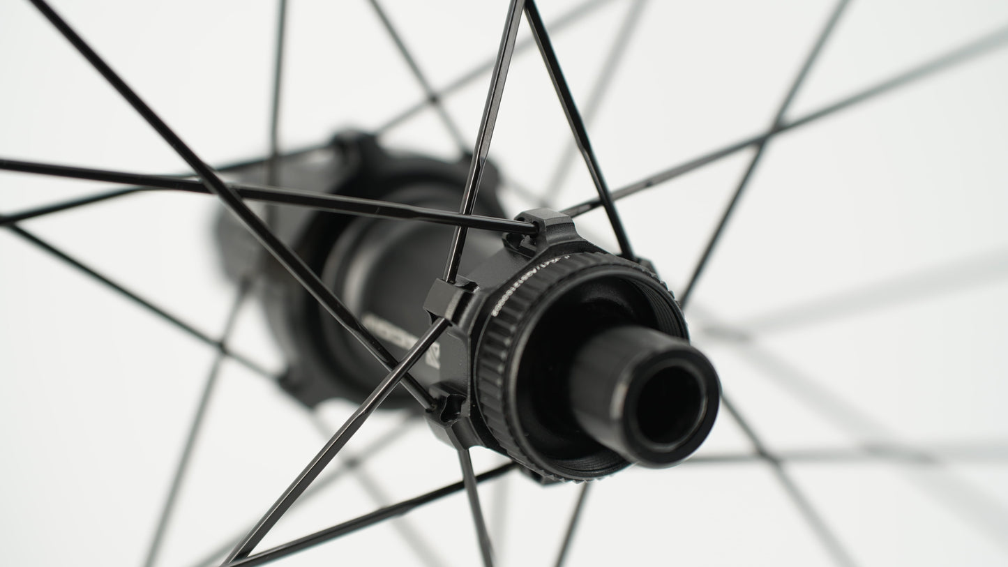 Par de rodas SCOM CORSA 45 Tubeless Ready (Center Lock)