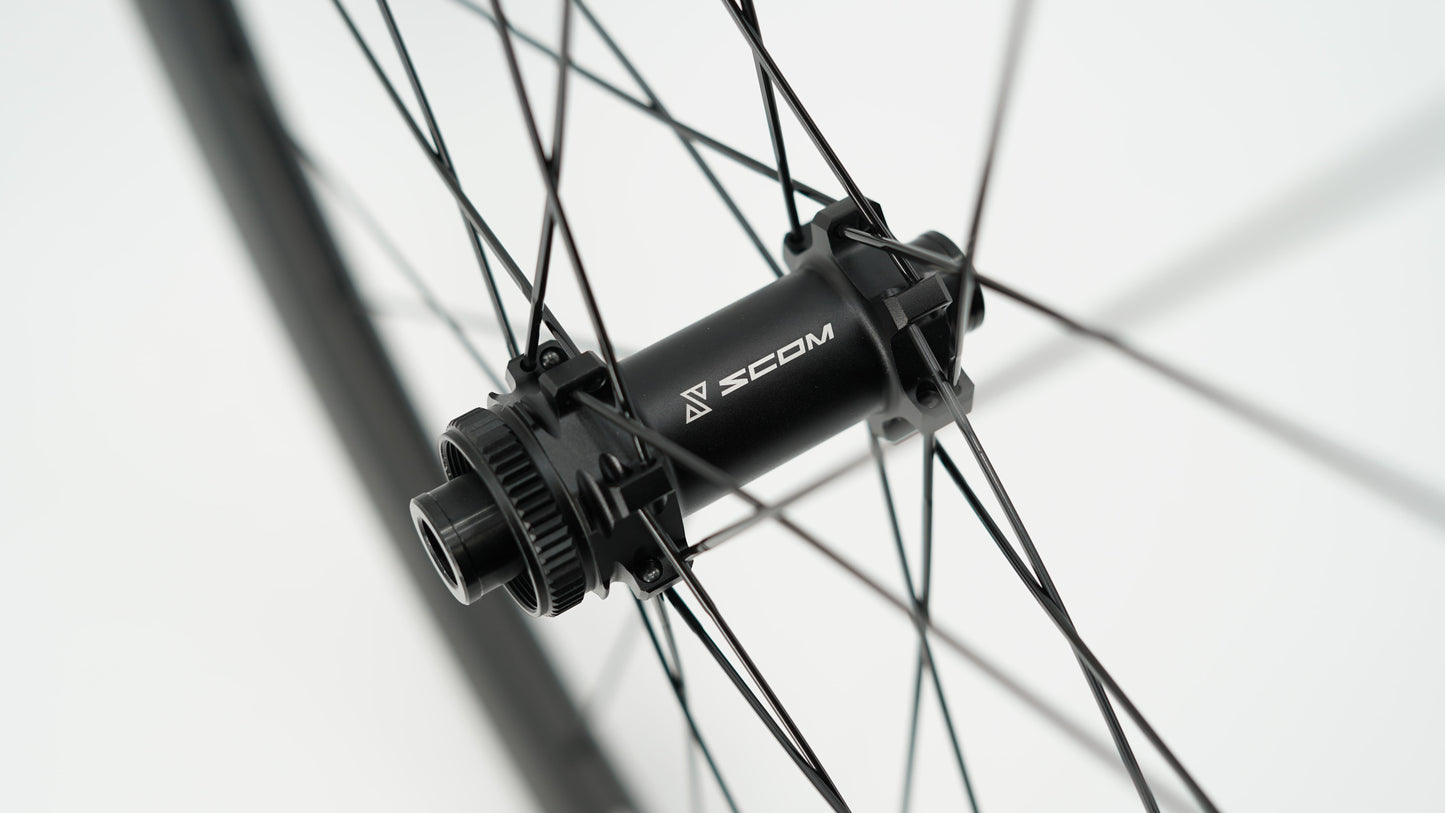 Par de rodas SCOM CORSA 45 Tubeless Ready (Center Lock)