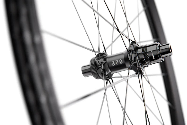 Roda Traseira DT SWSISS G 1800 SPLINE 20 DISC Tubeless Ready (Center Lock)