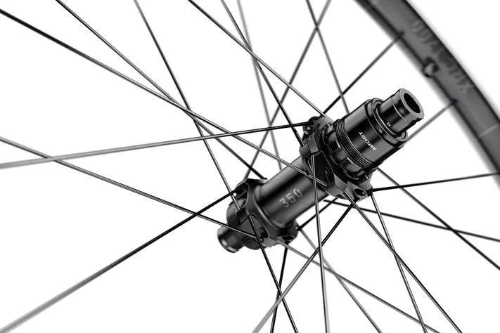 Roda traseira DT SWISS XRC 1700 SPLINE 30 mm 29" 12x148 mm Boost