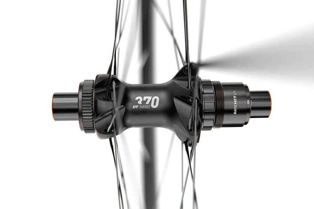 Roda traseira DT SWISS P 1800 SPLINE 23 DIC Tubeless Ready (Center Lock)