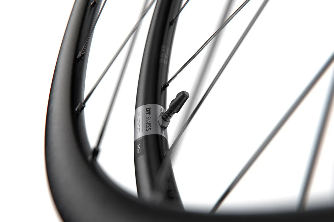 Roda dianteira DT SWISS P 1800 SPLINE 23 DIC Tubeless Ready (Center Lock)