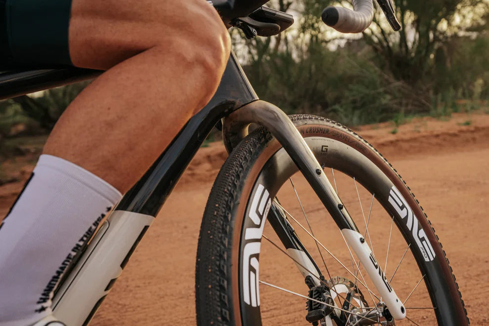 Par de rodas ENVE G SES 4.5 Tubeless Ready (Center Lock) Preto/Cromo