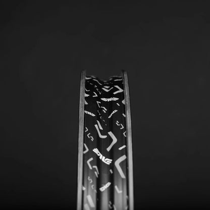 Roda Dianteira ENVE G SES 4.5 PRO Tubeless Ready (Center Lock) Preto/Branco