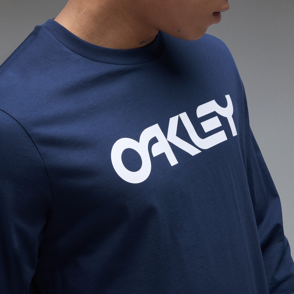 T-Shirt OAKLEY MARK II TEE 2.0 Mangas Compridas Azul-Marinho