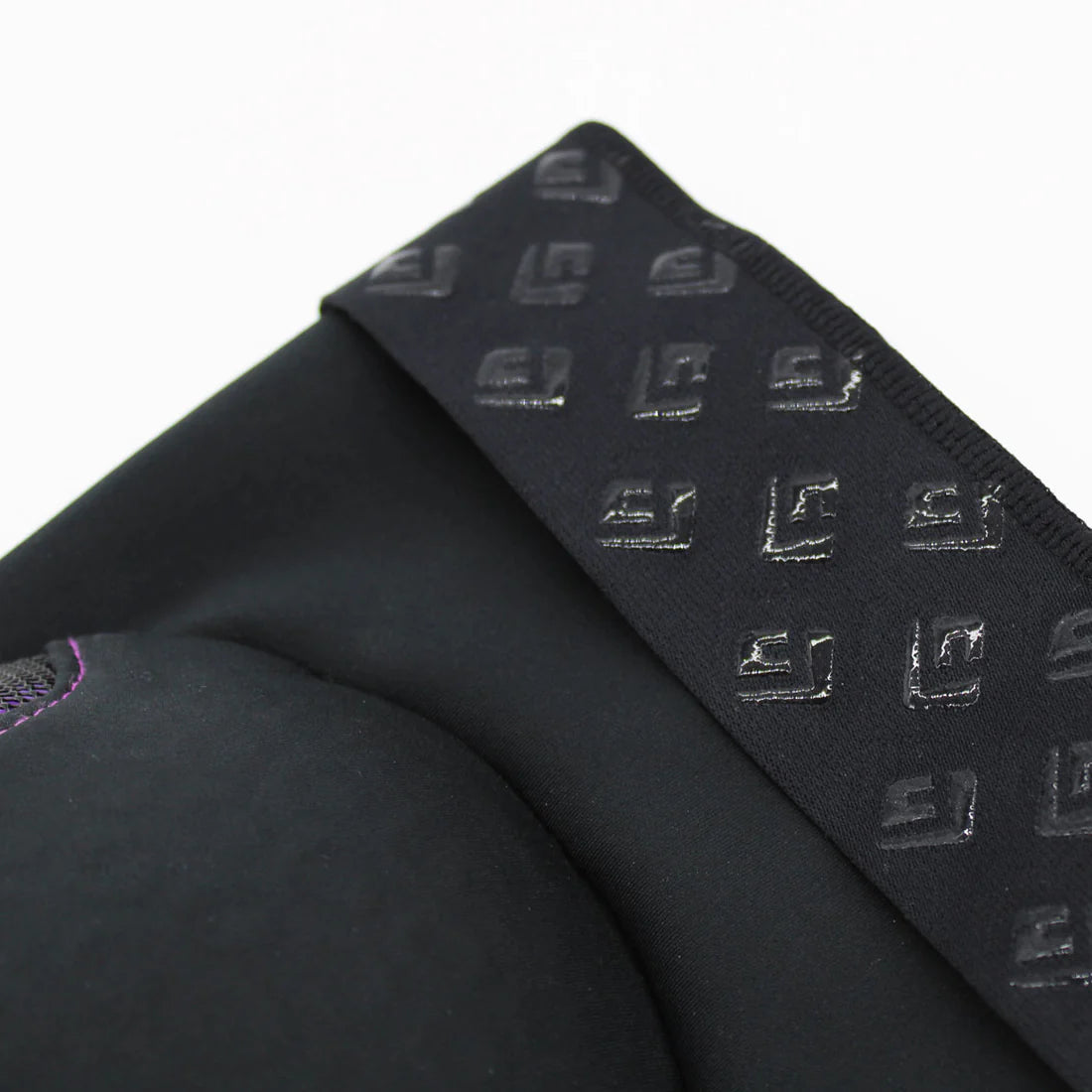 Cotoveleiras G-FORM TERRA Preto