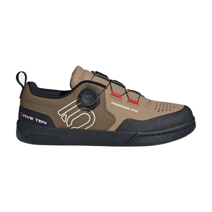 Sapatos de BTT ADIDAS FIVE TEN FREERIDER PRO BOA bege/pretos/brancos