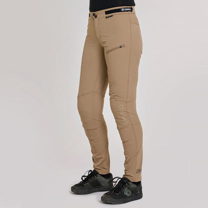 Calça DHARCO GRAVITY Feminina Bege