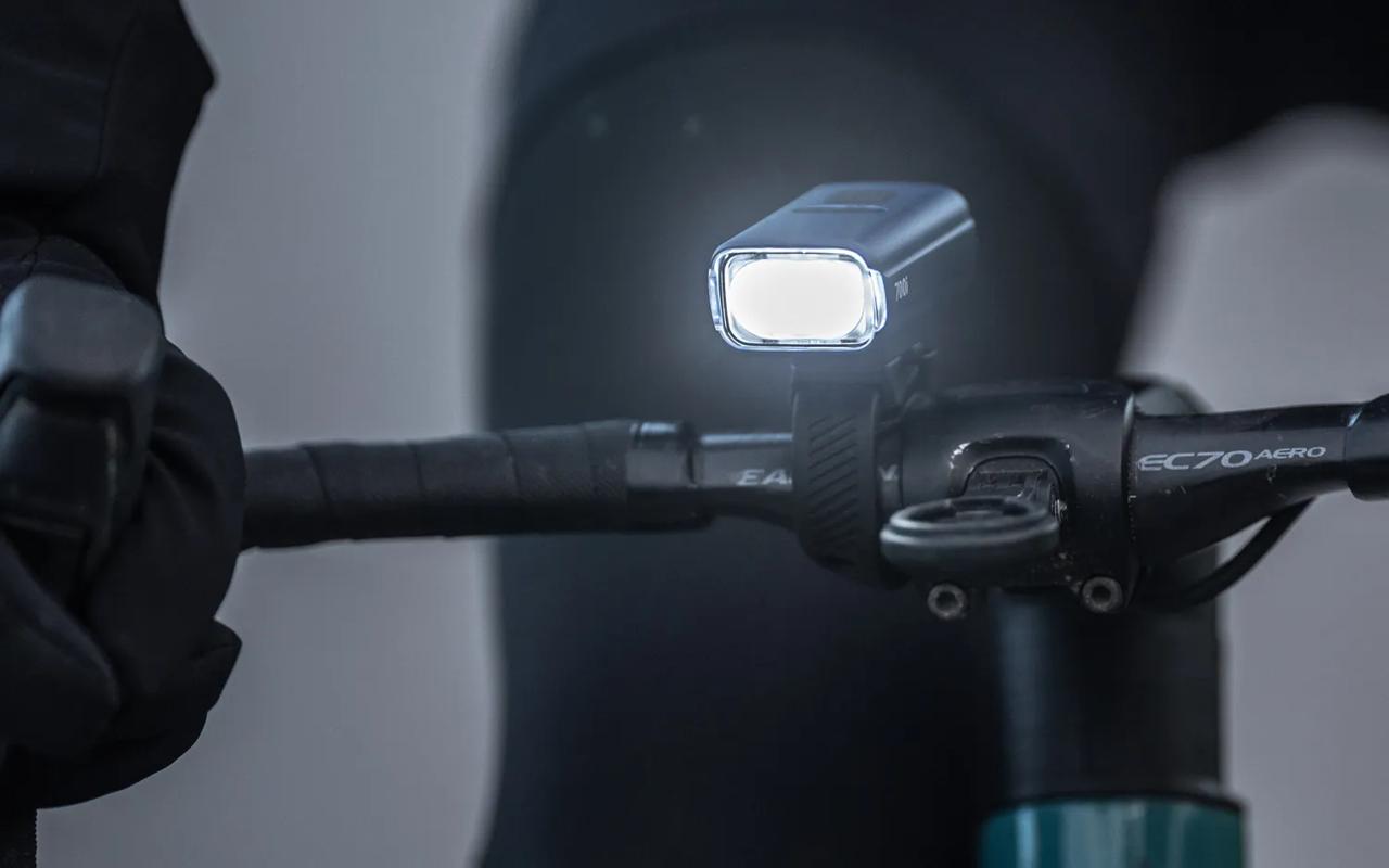 Farol Dianteiro BBB NANOSTRIKE 700 i Azul