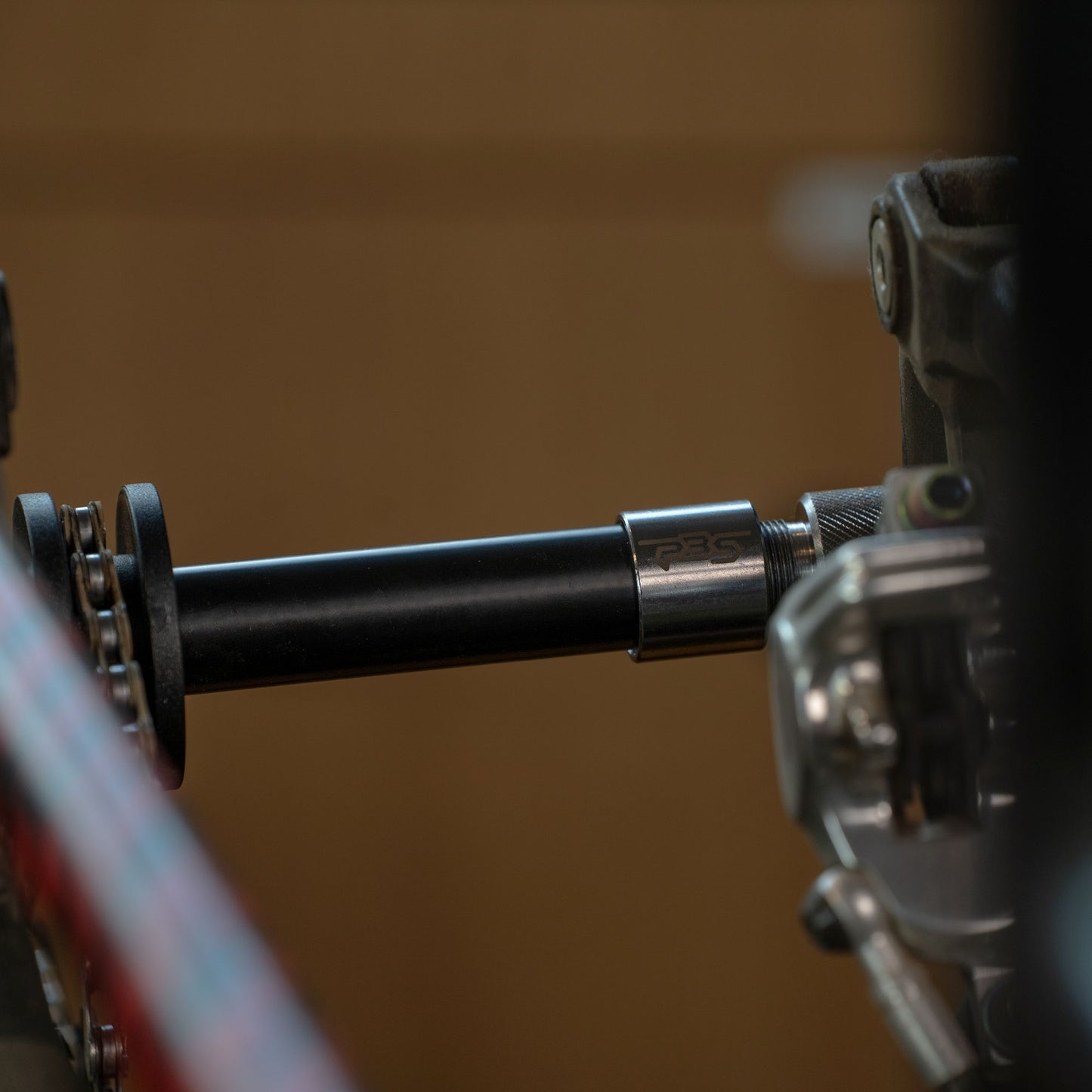 PBS TOOLS Suporte de corrente ajustável para pino de 12 mm