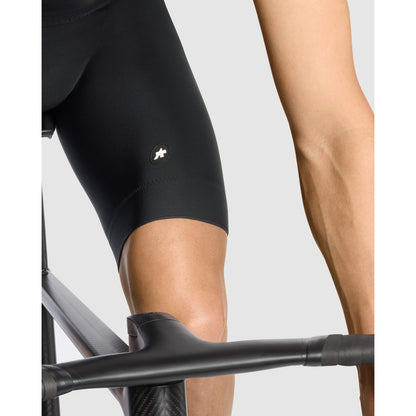 Calção Curto com Suspensórios ASSOS EQUIPE R SPRING FALL S11 Preto