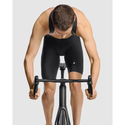 Calção Curto com Suspensórios ASSOS EQUIPE R SPRING FALL S11 Preto