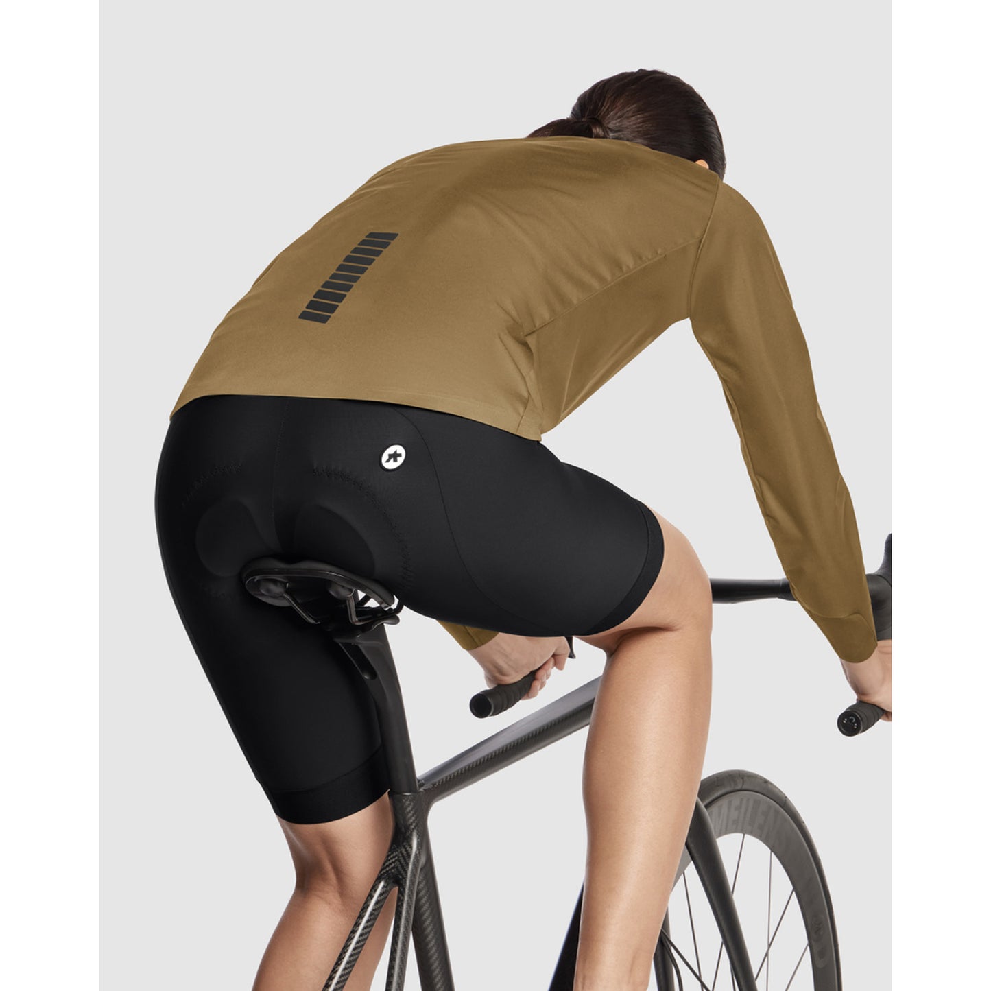 Casaco ASSOS UMA GT S11 Cinzento Bronze para mulher