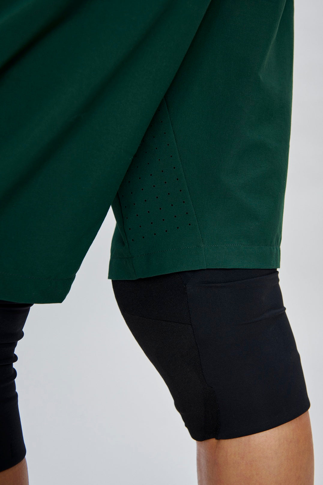 Calções POC MOTION AIR para mulher Cáqui