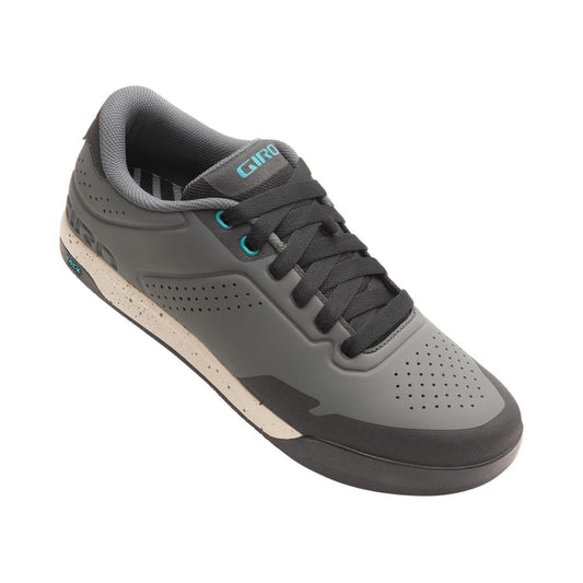 GIRO LATCH Sapatos de BTT para mulher Cinzento/Bege