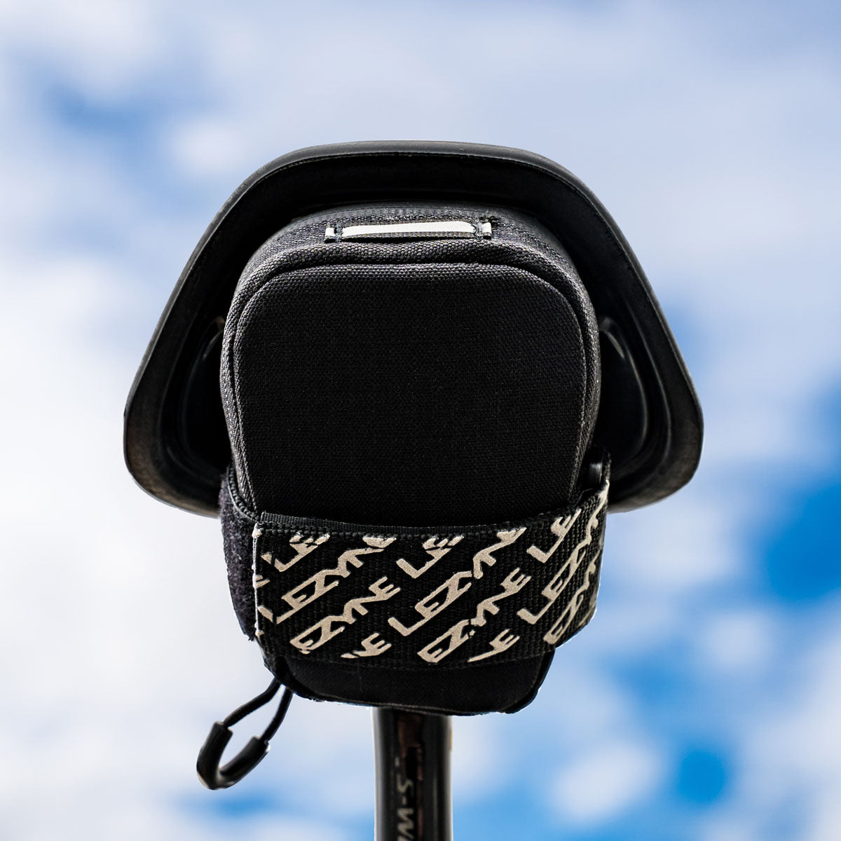 Bolsa de selim LEZYNE ROAD CADDY preta